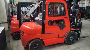 Дизельный погрузчик EP CPCD35T3 S4S 3F480 SS SE с закрытой кабиной