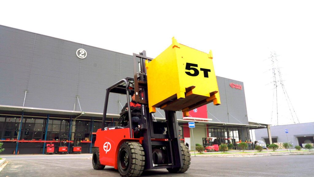 фото Электрический погрузчик EP CPD50L1 3F550 5 тонн на 5500мм