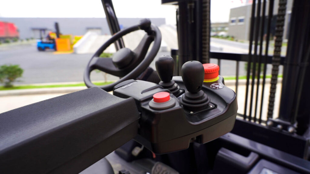 фото Электрический погрузчик EP CPD50L1 3F550 5 тонн на 5500мм